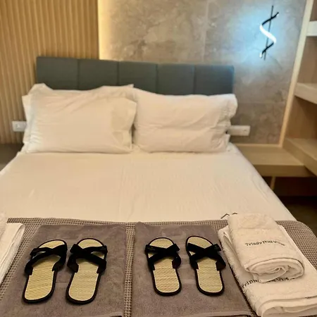 別荘 Trinity Pool Gold