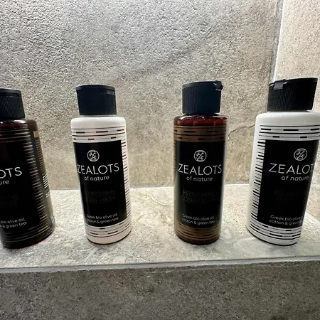 別荘 Trinity Pool Gold *